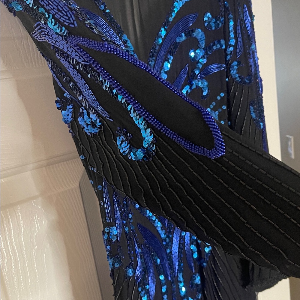 A.J. Bari Black Long Sleeve Dress with Blue Sequin Detail - Picture 5 of 14